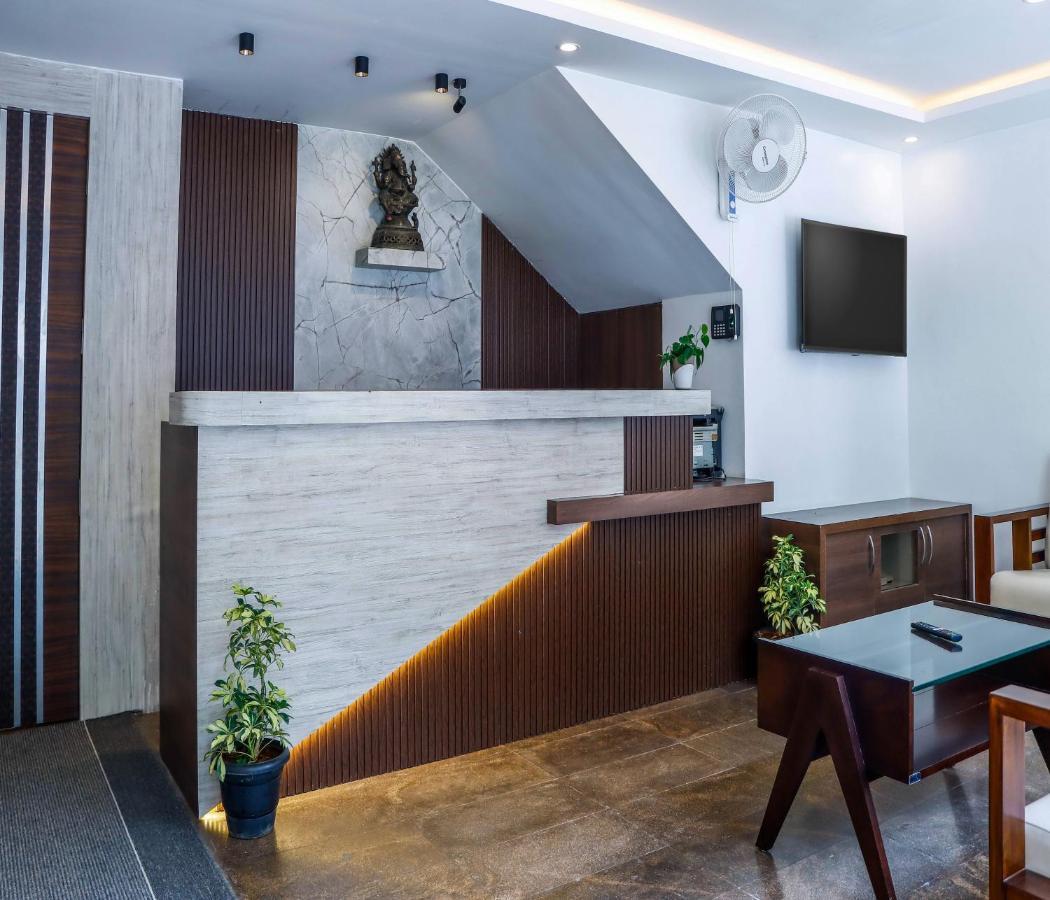 Hotel Vinayaga Тирупур Екстериор снимка